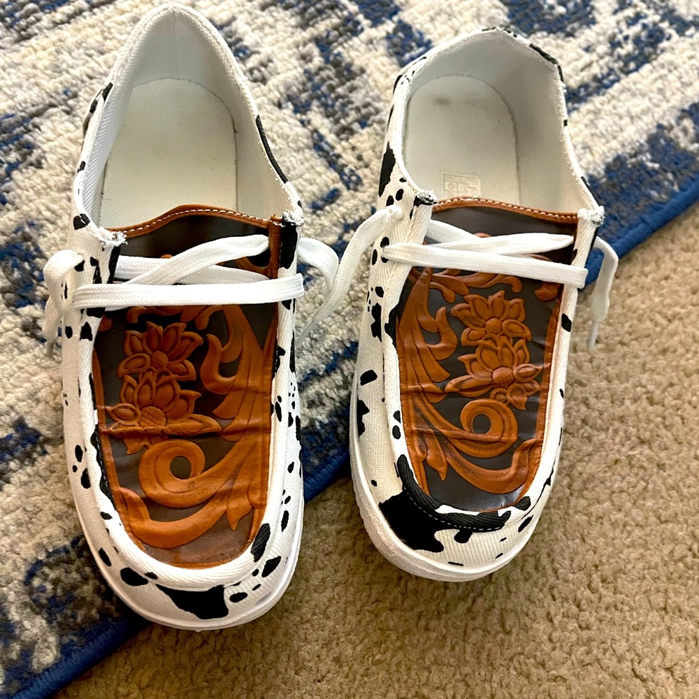 Shein sz 37 6.5 like Hey dudes shoes